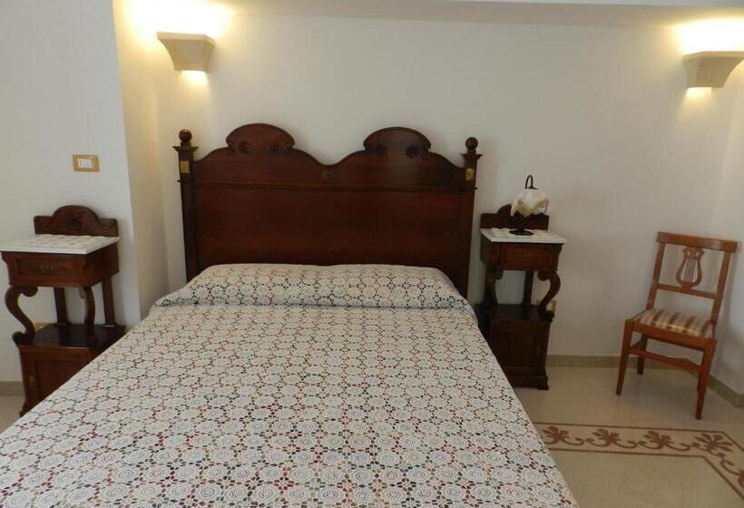 פנסיון Santa Lucia Dimora