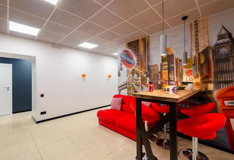 Underground Hostel