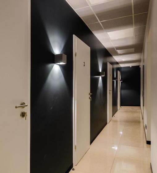 Underground Hostel