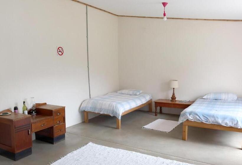 호스텔 De Bos Backpackers