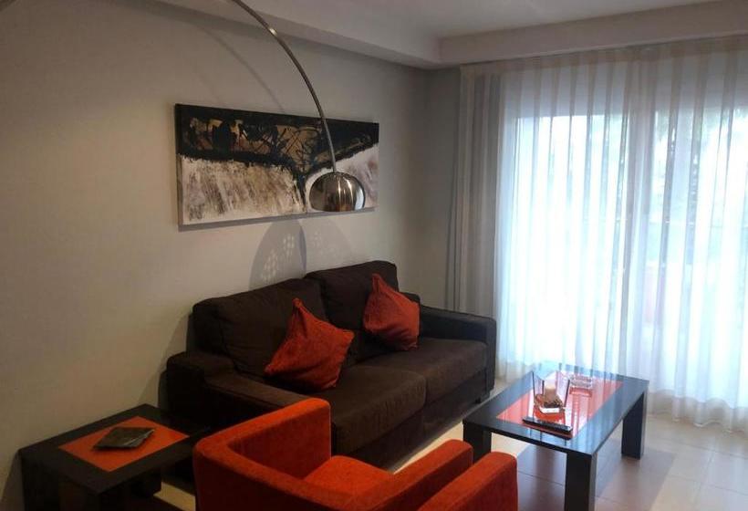 Apartamentos Flamingo Hills