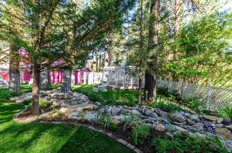 Apples Bed And Breakfast Inn