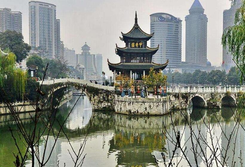 فندق 7 Days Guiyang Railway Station Xingguan Road Branch