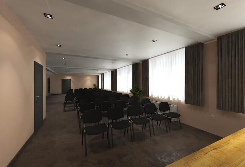 Adeo Hotel Sport & Spa