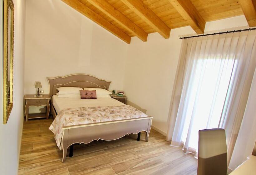 فندق Agriturismo Casale Ai Prati