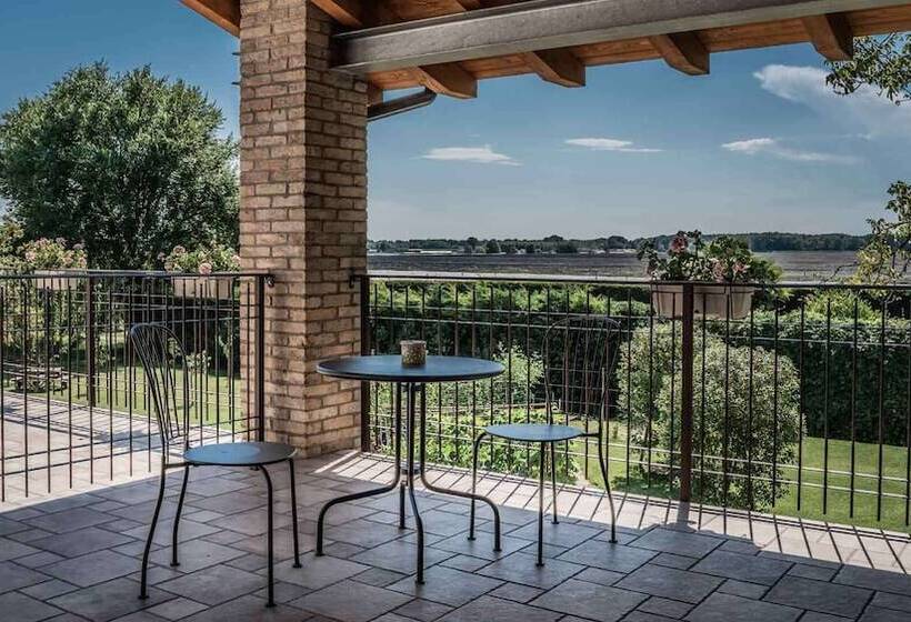 فندق Agriturismo Casale Ai Prati