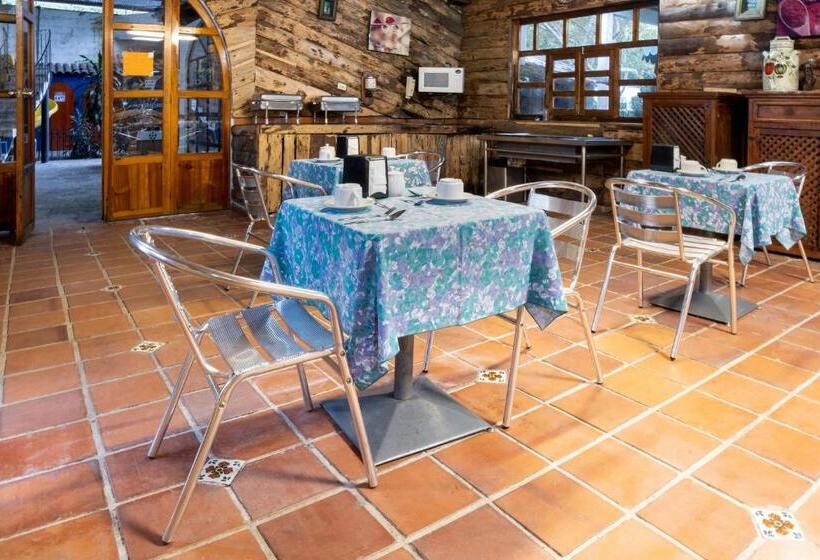 ホテル Oyo Posada Astrud,cuetzalan