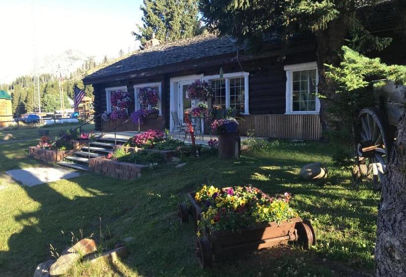 בית מלון כפרי Antlers Lodge