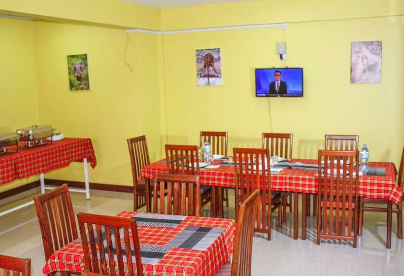 هتل Arusha Family Retreat Resort