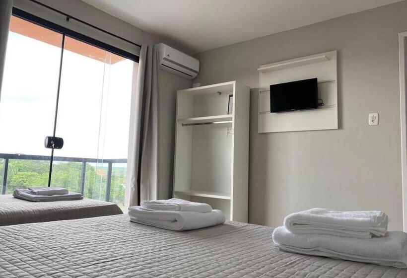 בית מלון כפרי Avenida Center