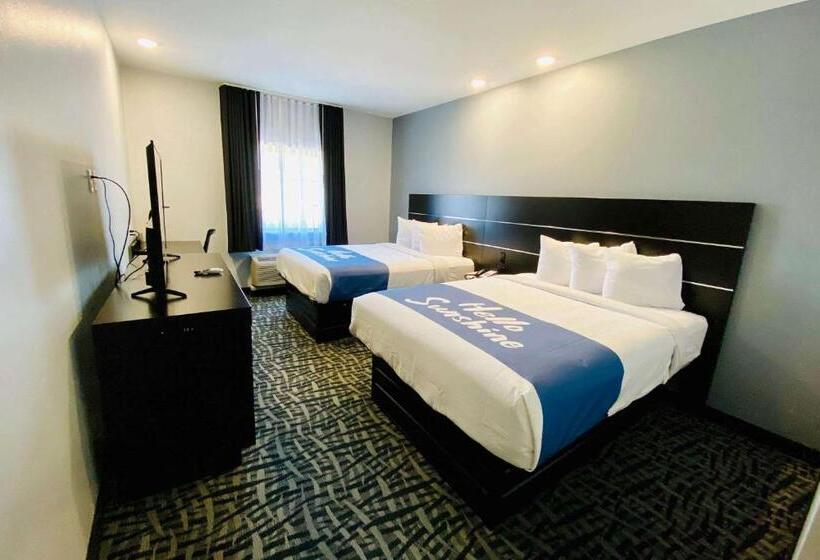 בית מלון כפרי Days Inn & Suites By Wyndham Horn Lake   Memphis Graceland