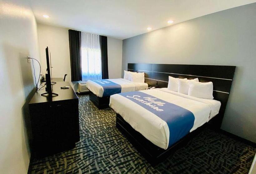 בית מלון כפרי Days Inn & Suites By Wyndham Horn Lake   Memphis Graceland