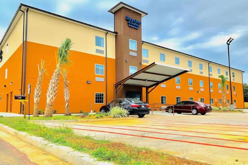 בית מלון כפרי Days Inn & Suites By Wyndham Horn Lake   Memphis Graceland