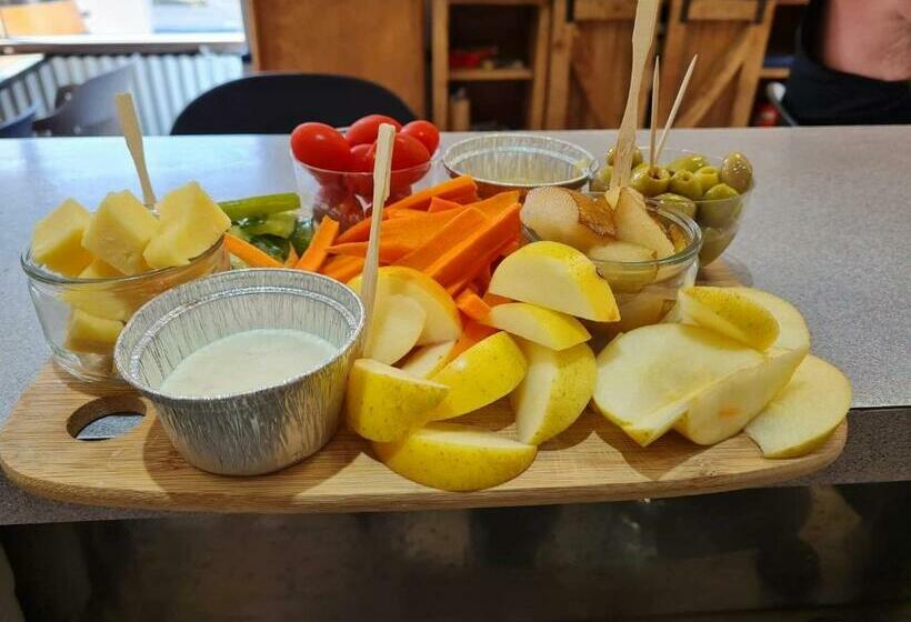 فندق De La Forêt