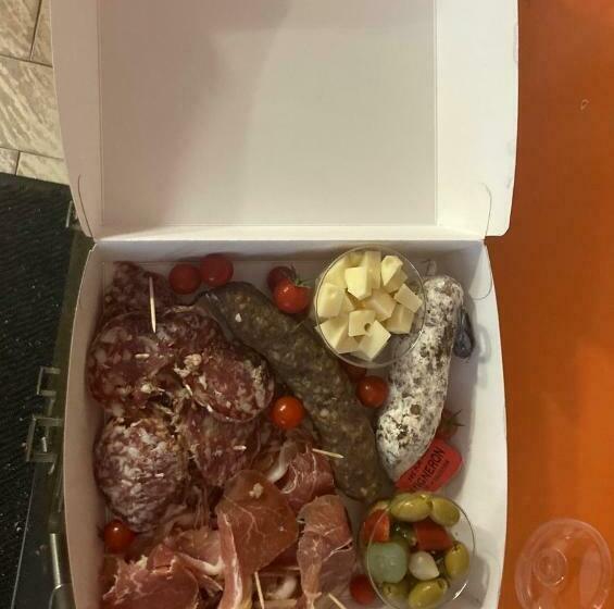 فندق De La Forêt