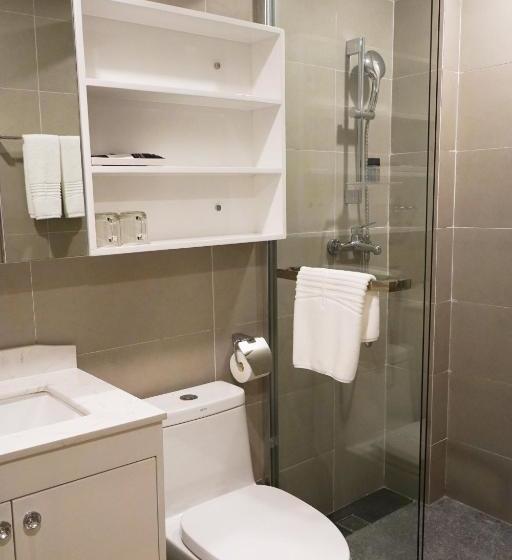 ホテル Donghua Apartment