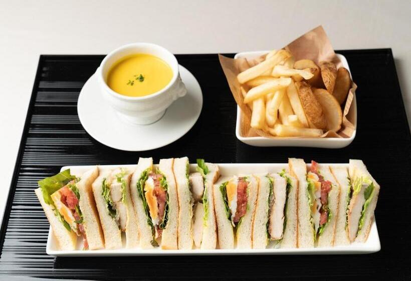 Отель Garden Terrace Fukuoka