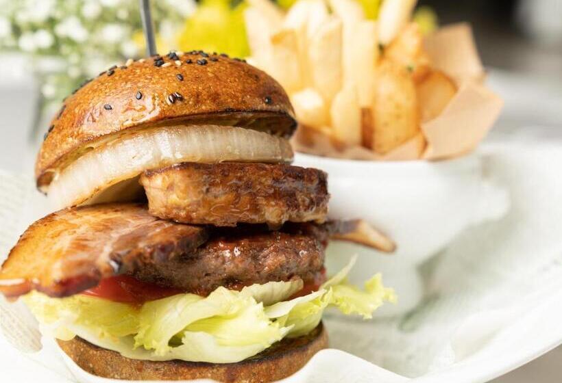 Отель Garden Terrace Fukuoka