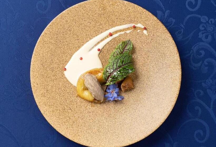 Отель Garden Terrace Fukuoka