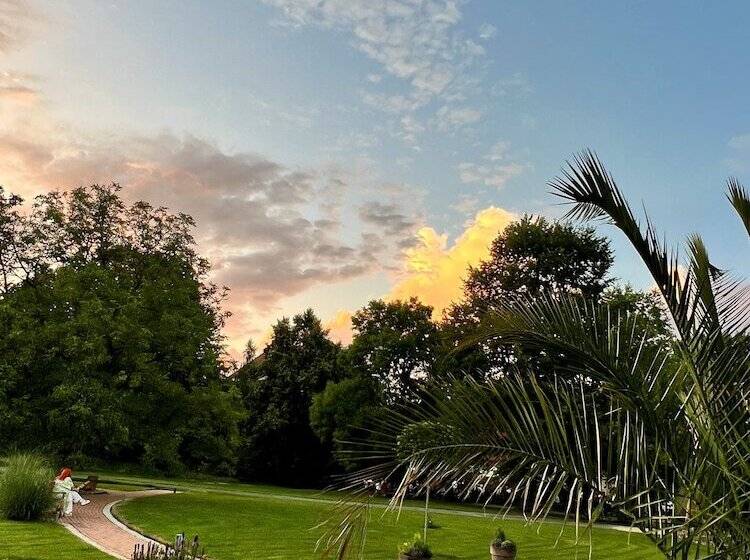 Отель Gut Am See