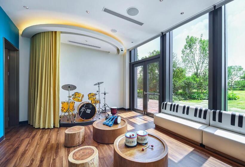 Hard Rock Hotel Dalian