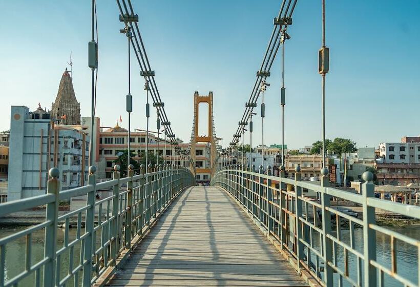 酒店 Hawthorn Suites By Wyndham Dwarka