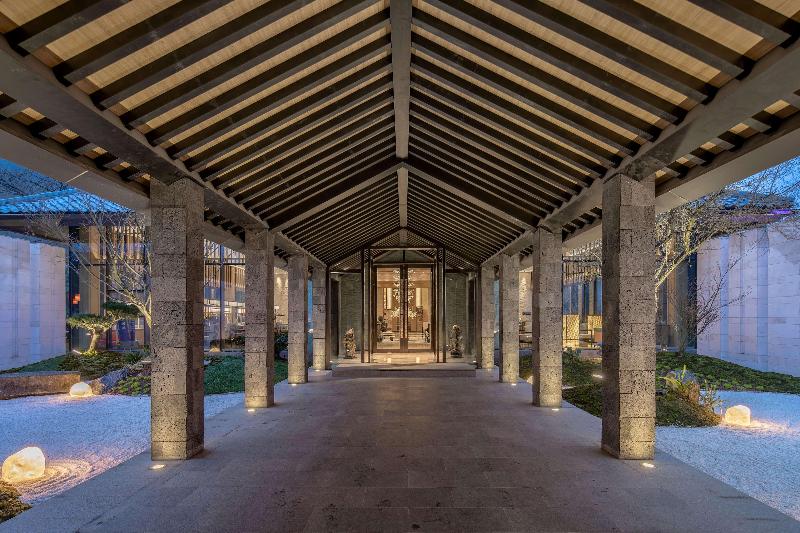 酒店 Howard Johnson Huashuiwan Hot Springs Resort Chengdu