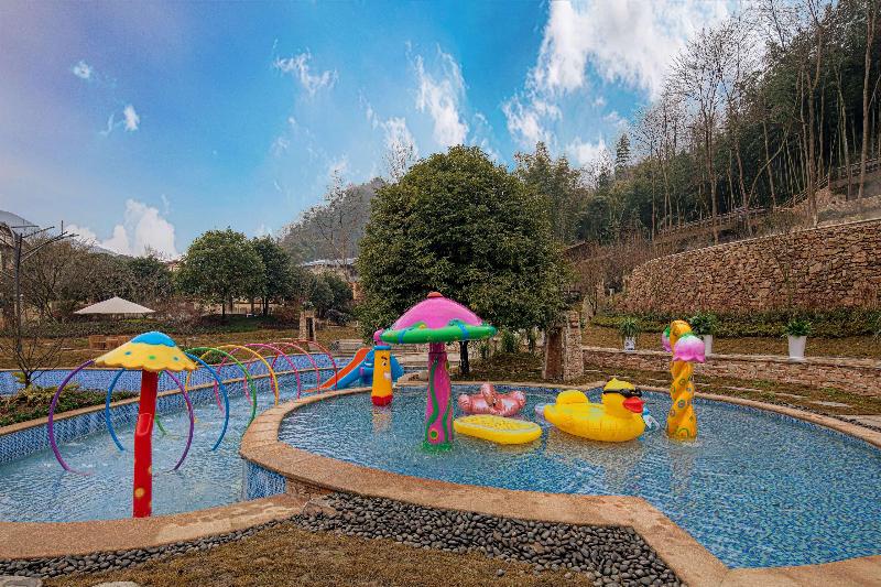 酒店 Howard Johnson Huashuiwan Hot Springs Resort Chengdu