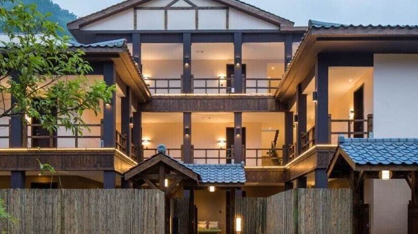 酒店 Howard Johnson Huashuiwan Hot Springs Resort Chengdu