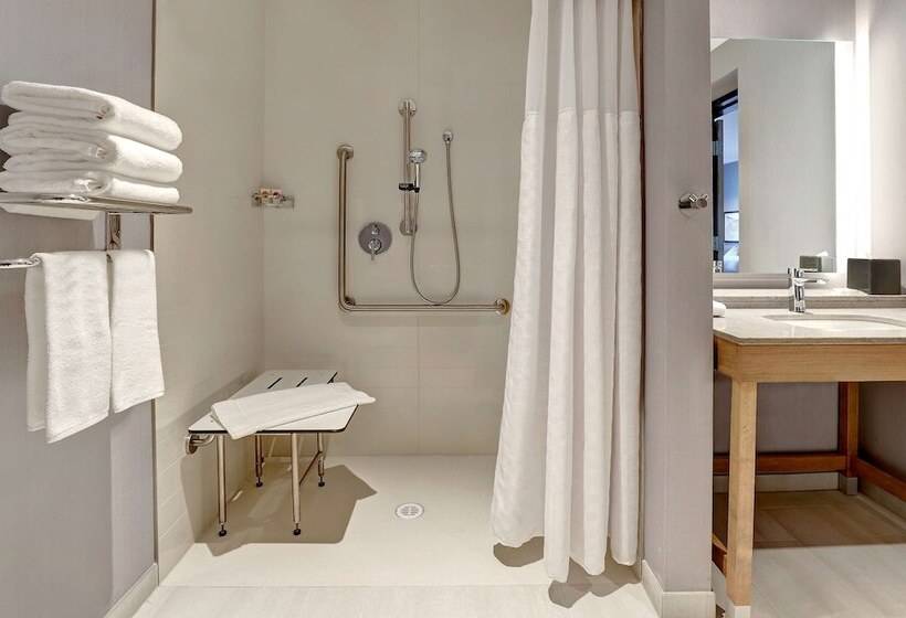 هتل Hyatt Place Prince George