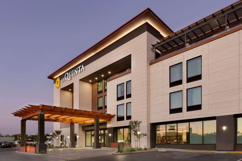 فندق La Quinta Inn & Suites By Wyndham Santa Rosa Sonoma