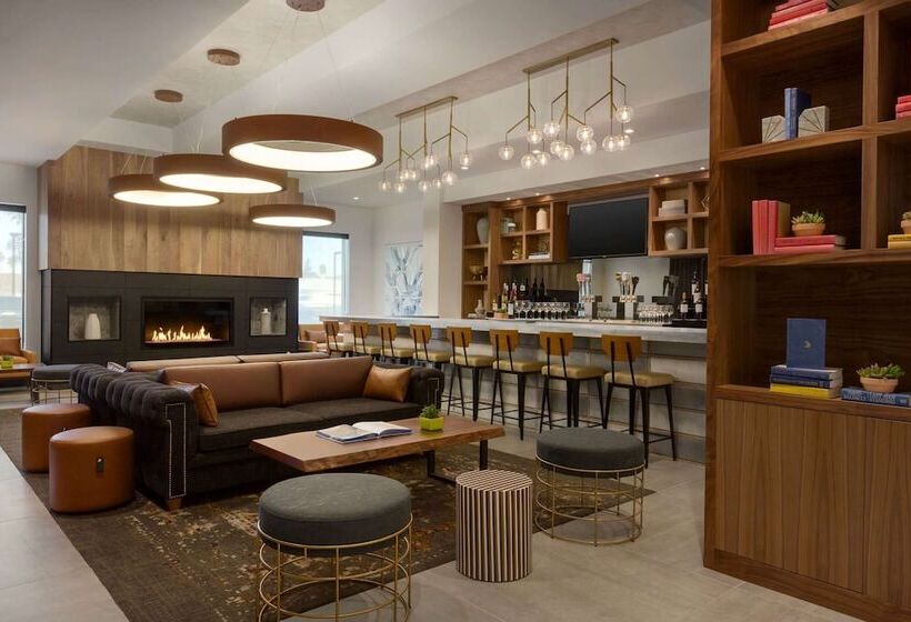 فندق La Quinta Inn & Suites By Wyndham Santa Rosa Sonoma