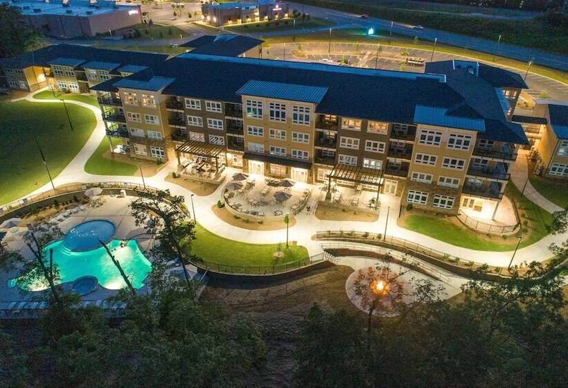 فندق Lakeside Lodge Clemson