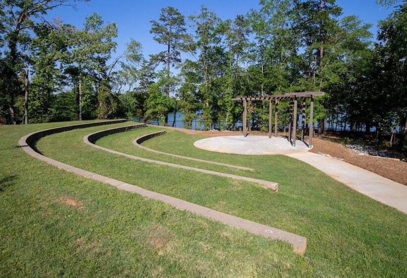 فندق Lakeside Lodge Clemson