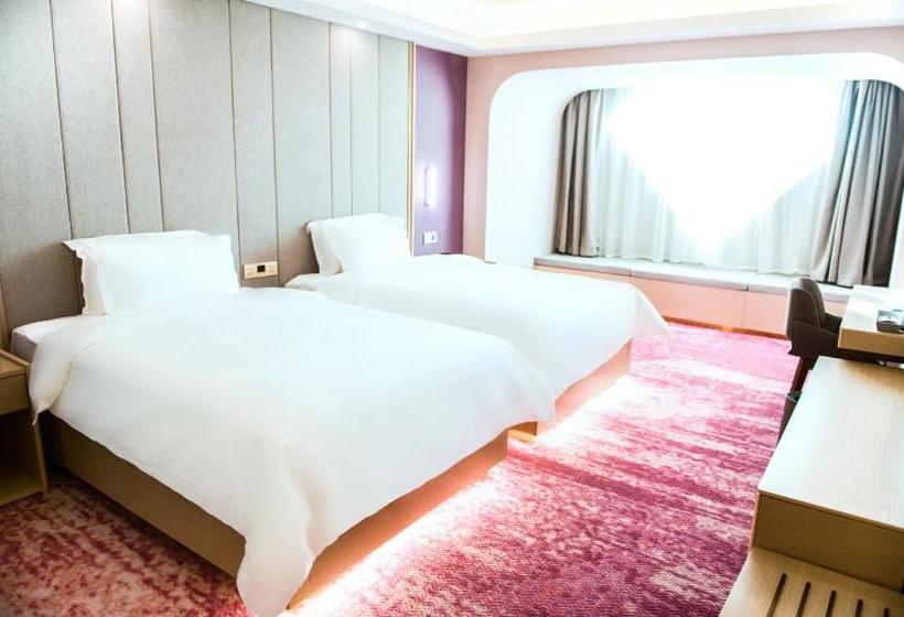 Lavande Hotel Beijing Changping Stadium