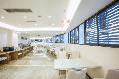 Lavande Hotels·guilin Wanfu Square