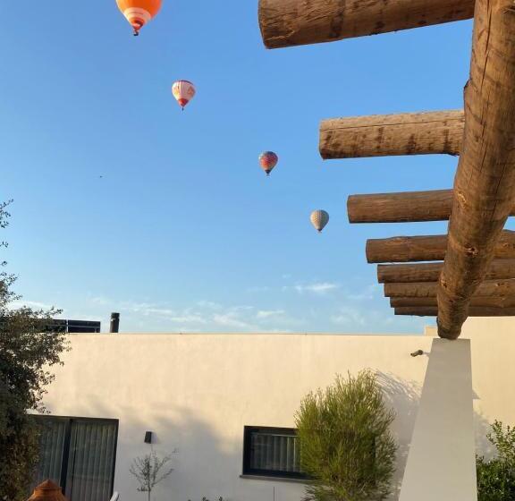 هتل Montimerso Skyscape Countryhouse