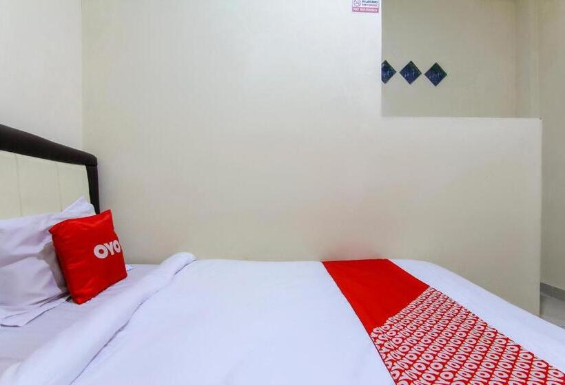 Отель Oyo 3334 Ratu Residence