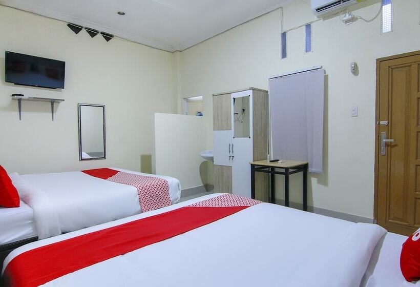 Отель Oyo 3334 Ratu Residence