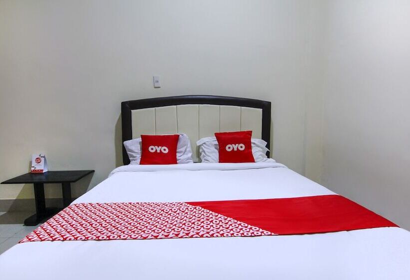 Отель Oyo 3334 Ratu Residence