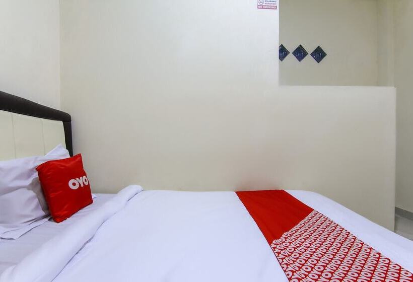 Отель Oyo 3334 Ratu Residence