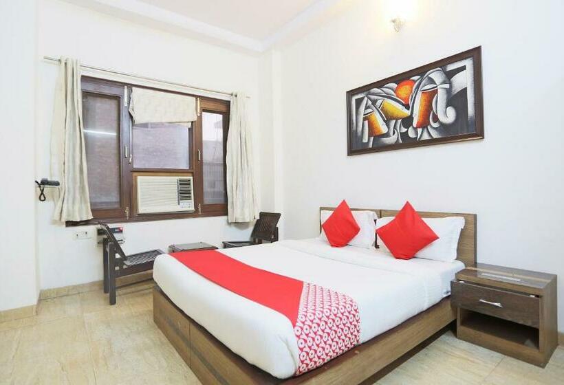 ホテル Oyo 65630  New Raj Kamal