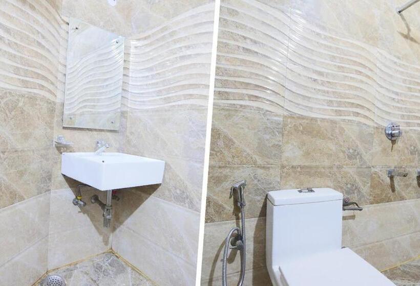 ホテル Oyo 65630  New Raj Kamal