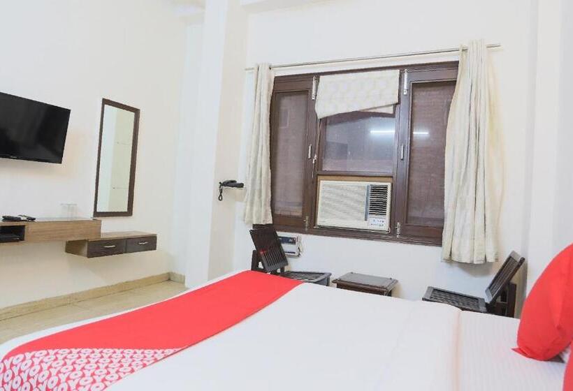 ホテル Oyo 65630  New Raj Kamal