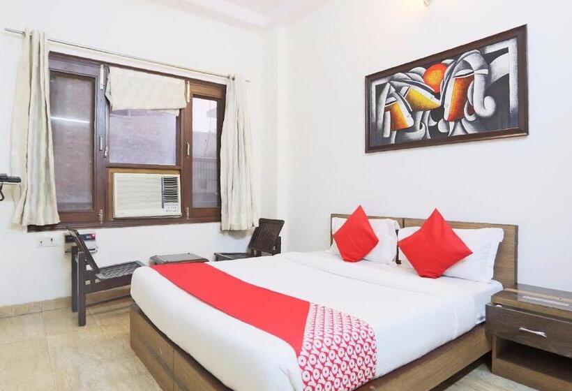 ホテル Oyo 65630  New Raj Kamal