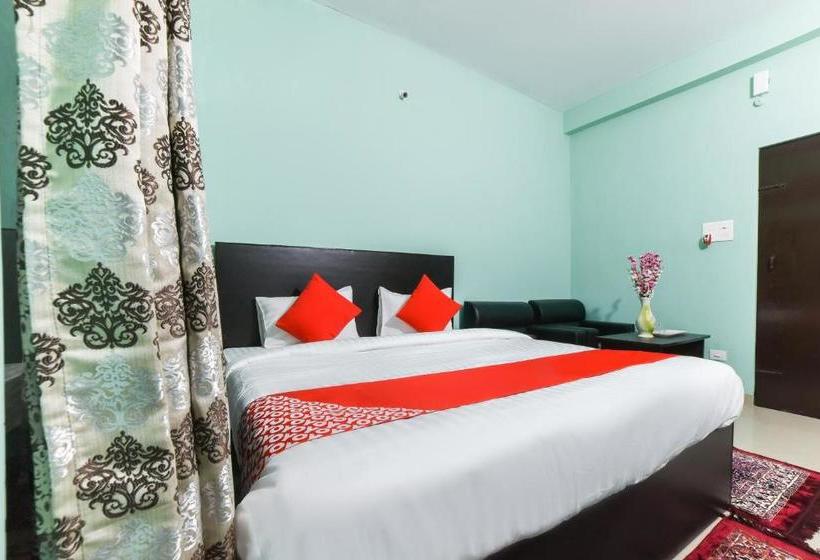 酒店 Oyo 70200 Aliza Villa 1
