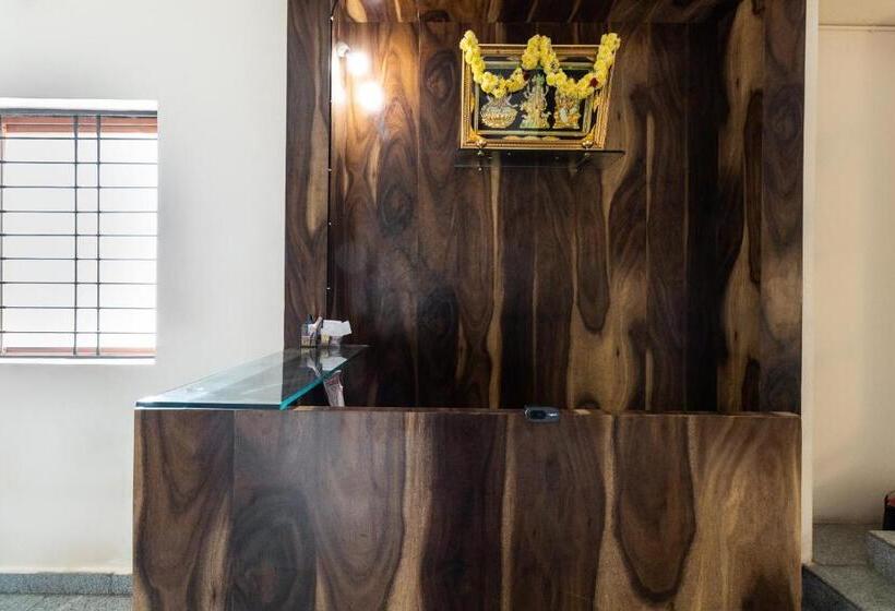 فندق O Supriya Lodge