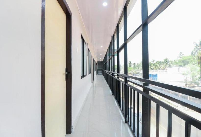 فندق Oyo 70830 Fort Land Residency