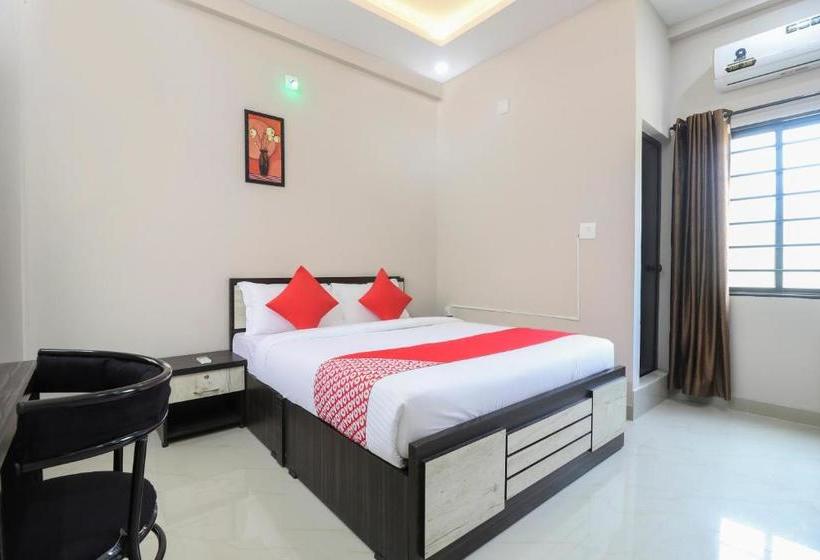 ホテル Oyo 70830 Fort Land Residency