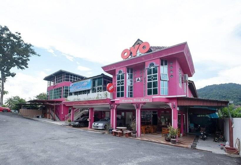 Hotel Oyo 89984 Noris Wang Homestay